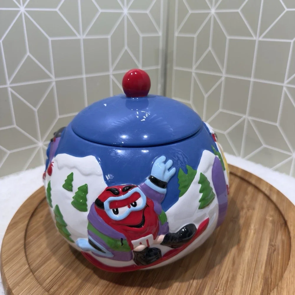 Vintage M&M's 2003 Ceramic Christmas Holiday‎ Winter Ski Cookie Jar 8